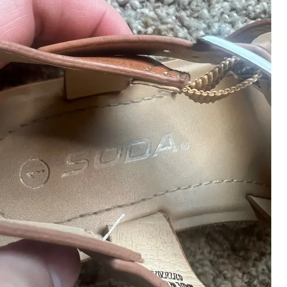 Girls Sandals, Size 1, Soda Brand, Brown, Buckle, Weave, Open Toe, Summer